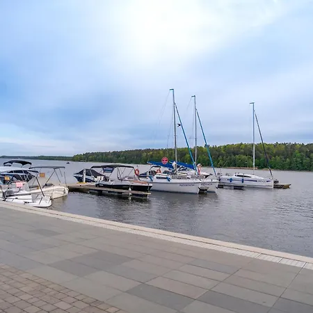 Pokoje Zeglarza Przy Promenadzie, Mikolajki Apartment