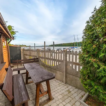 Zeglarza Przy Promenadzie, アパート Mikołajki