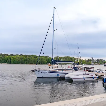 Zeglarza Przy Promenadzie, Mikołajki